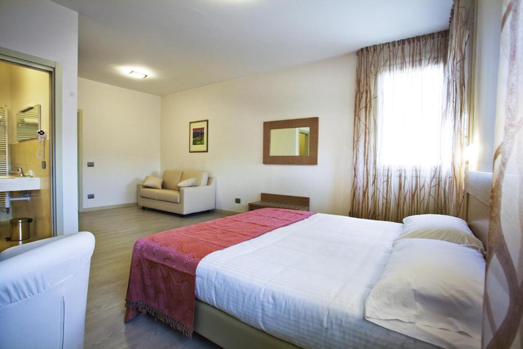 Ristorante Locanda Dussin Oderzo Δωμάτιο φωτογραφία